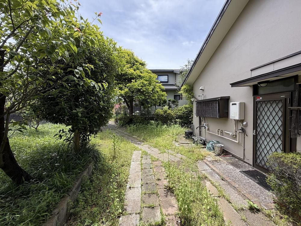 Land for Sale in Totsuka-ku, Yokohama - 462.92 sqm - Thumbnail 3