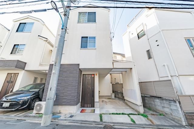 2LDK+2S House for Sale in Kitashinjuku, Shinjuku-ku, Tokyo - Thumbnail 3