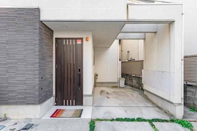 2LDK+2S House for Sale in Kitashinjuku, Shinjuku-ku, Tokyo - Thumbnail 4