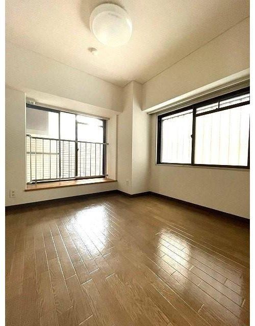 3LDK Apartment for Sale in Takamatsu, Kagawa - 71.71 sqm - Thumbnail 2