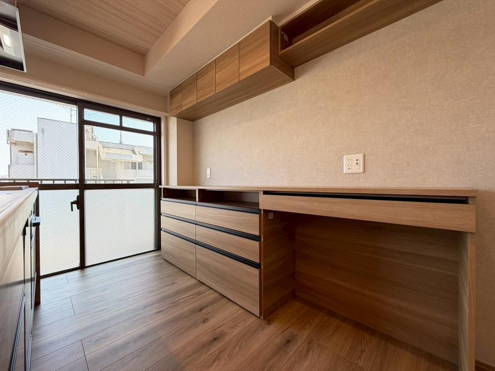 Renovated 2LDK Apartment near Minami-Ota Station, Yokohama - Thumbnail 4