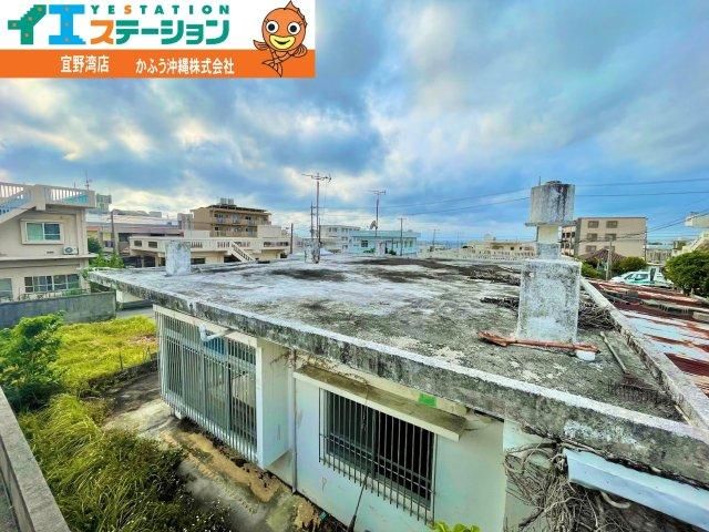 Land for Sale in Ginowan, Okinawa - 190m2 Plot - Thumbnail 2