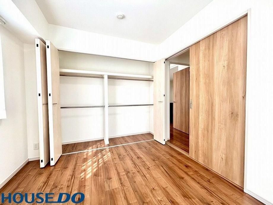 3LDK Apartment for Sale in Chatan, Okinawa - 62.29m2 - Thumbnail 3