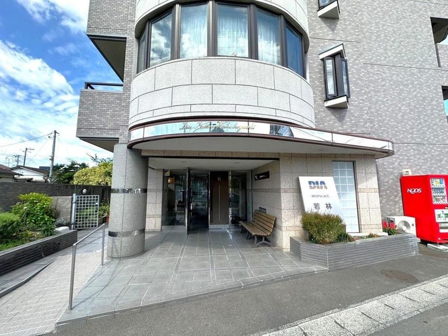 3LDK Apartment for Sale in Sendai, Miyagi - 70.36m2 - Thumbnail 2