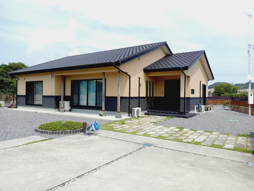 4LDK House on 1353m2 Lot in Iwaki, Fukushima - 43 Million Yen - Thumbnail 2