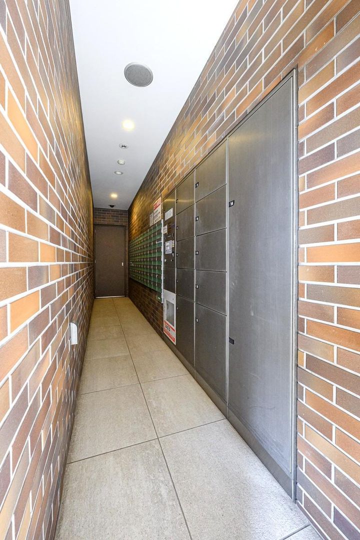 3LDK Apartment for Sale in Nishi-ku, Yokohama, 72.75m2 - Thumbnail 3