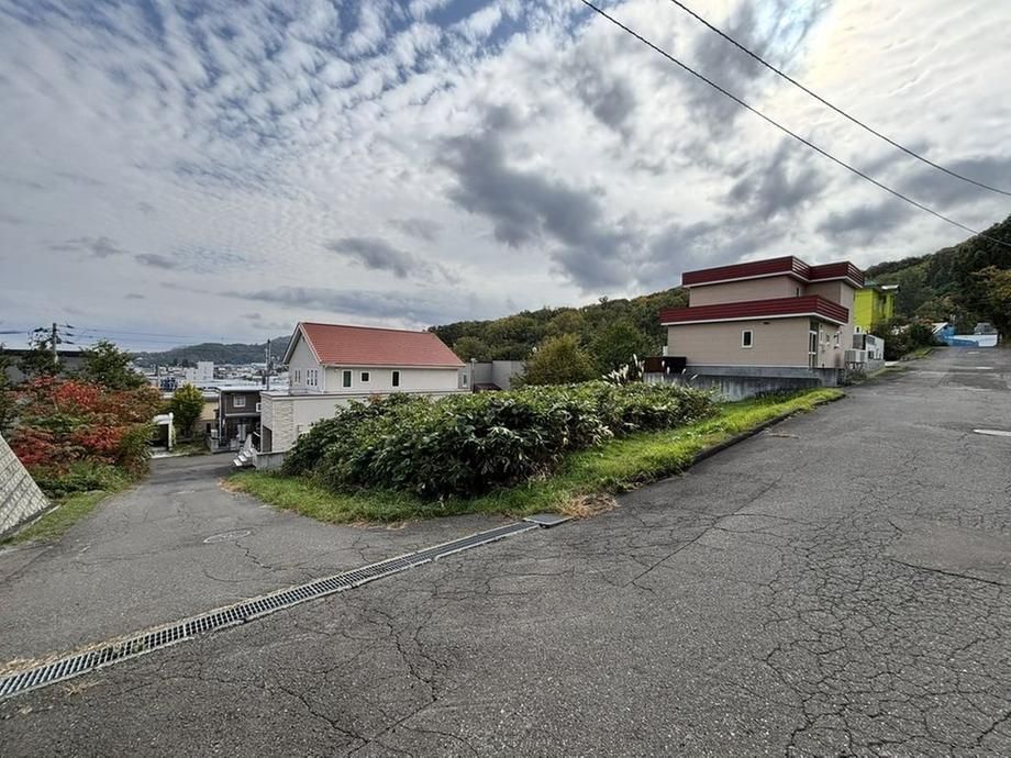94.98 tsubo corner plot for sale in Nishi Ward, Sapporo - Thumbnail 4