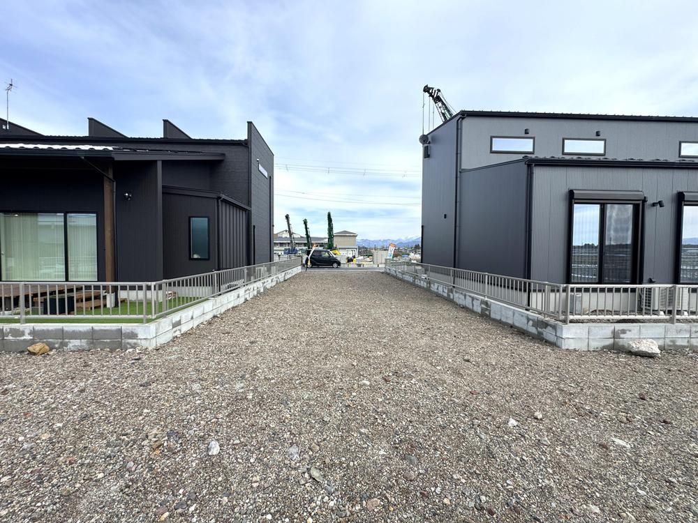 Spacious 60+ Tsubo Land Plots in Aisho Town, Shiga - Thumbnail 4