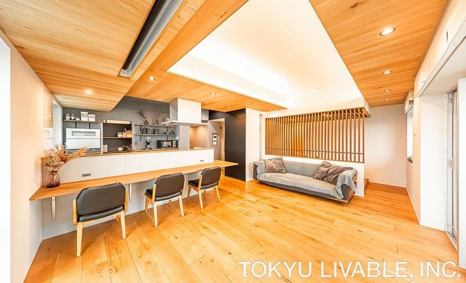 1LDK Apartment for Sale in Minato Mirai, Yokohama - Thumbnail 2