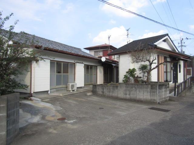 Renovated 4DK+S House with Parking in Miyazaki City, Miyazaki - Thumbnail 2