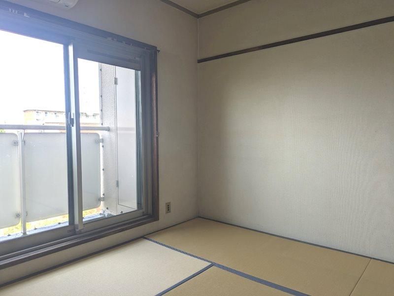 3LDK Apartment for Sale in Tsurugashima, Saitama - 68.62m2 - Thumbnail 4