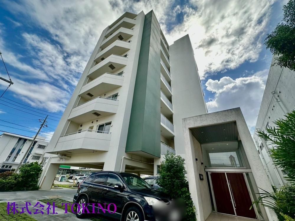 2LDK Apartment for Sale in Chatan, Okinawa - 61.29m2 - Thumbnail 2