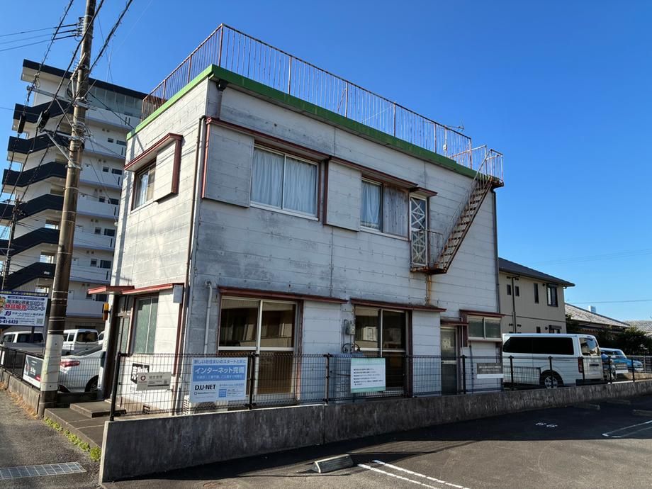 Fixer-Upper 4K House for Sale in Minami-Hanagashima, Miyazaki City - Thumbnail 2