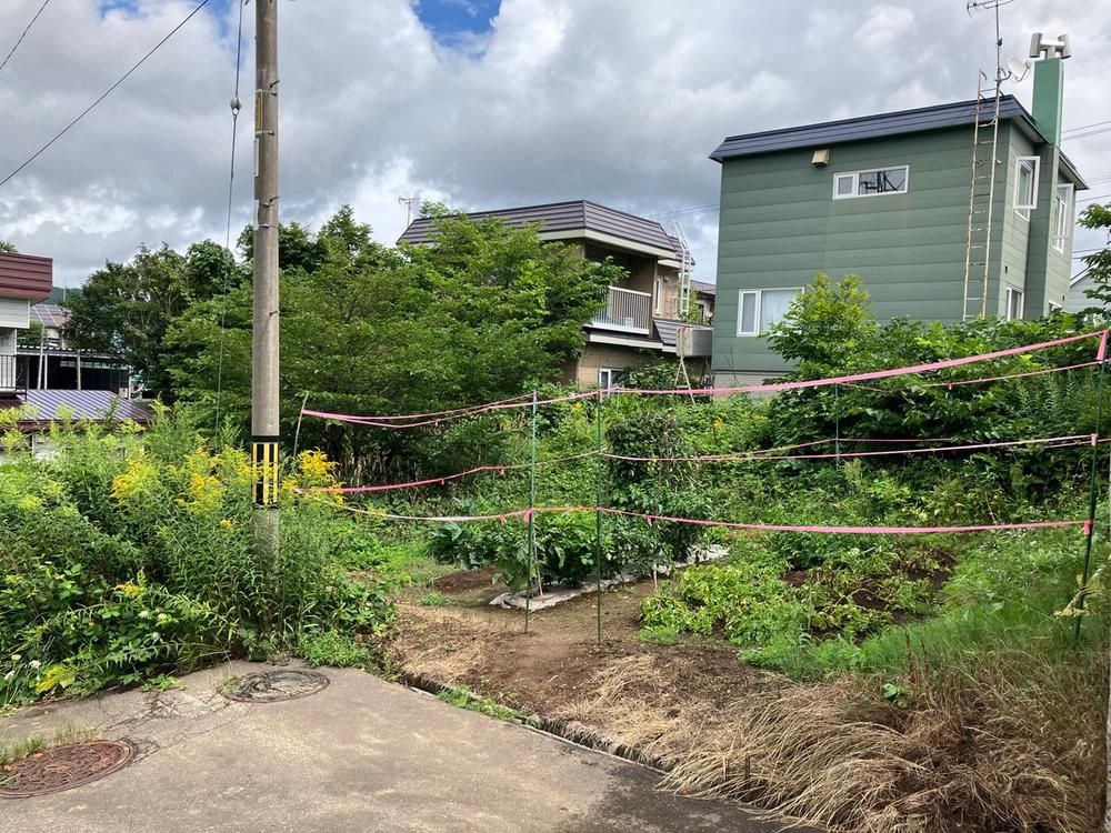 Land for Sale in Minami-ku, Sapporo - 181m2 Plot - Thumbnail 2