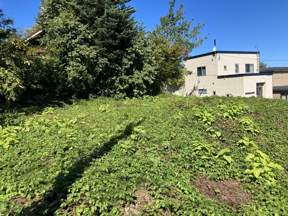 349m2 Building Land for Sale in Matsugae, Otaru, Hokkaido - Image 1