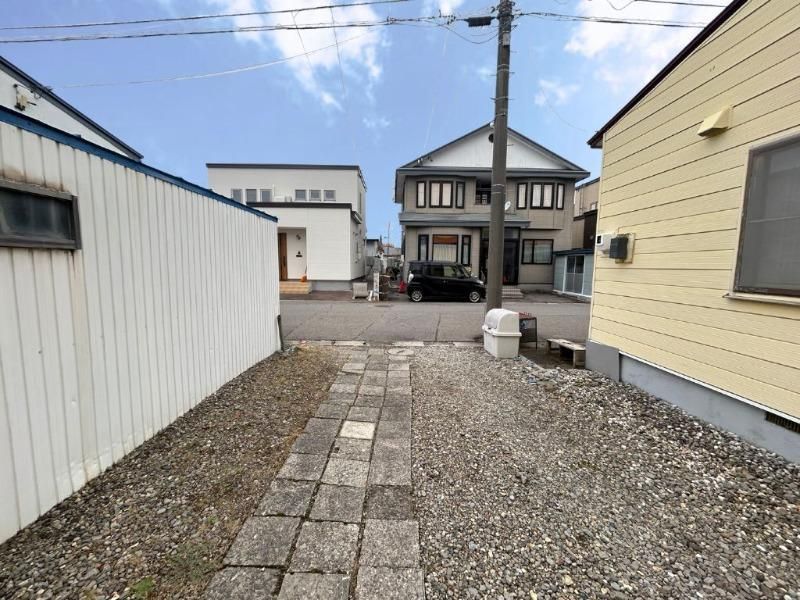 4LDK Used House for Sale in Hokuto City, Hokkaido - Thumbnail 2