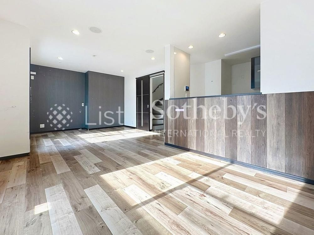 Renovated 3LDK+S House with Garage in Serigaya, Yokohama - Thumbnail 4