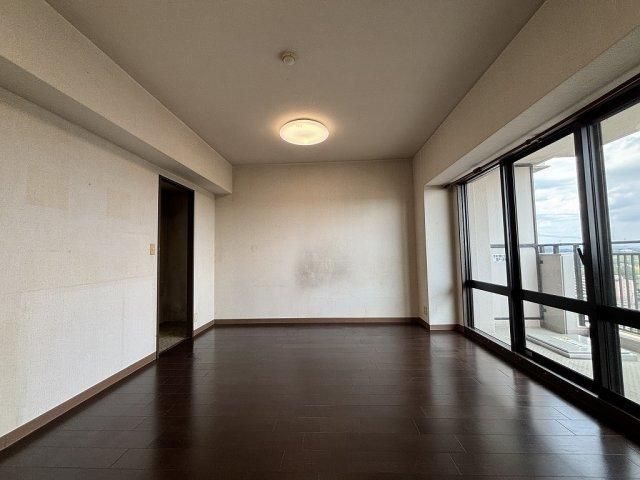 4LDK Apartment for Sale in Komaki, Aichi - 89.8m2 - Thumbnail 3