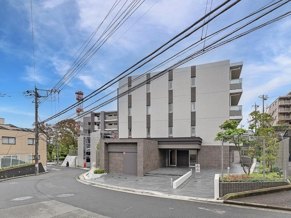 3LDK Apartment for Sale in Aoba, Yokohama - 72.84 sqm - Thumbnail 2
