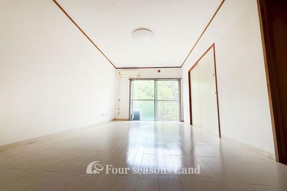 3LDK Apartment for Sale in Kamakura, Kanagawa - 70.83 sqm - Thumbnail 4