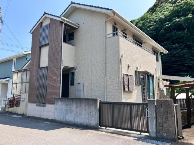 6LDK House for Sale in Nagasaki City, Nagasaki Prefecture - Thumbnail 2