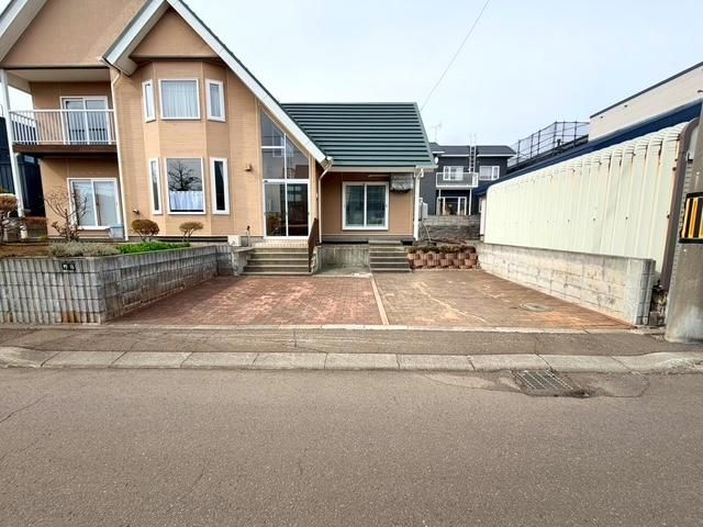 297.52m2 Land for Sale in Kitahiroshima City, Hokkaido - Thumbnail 2
