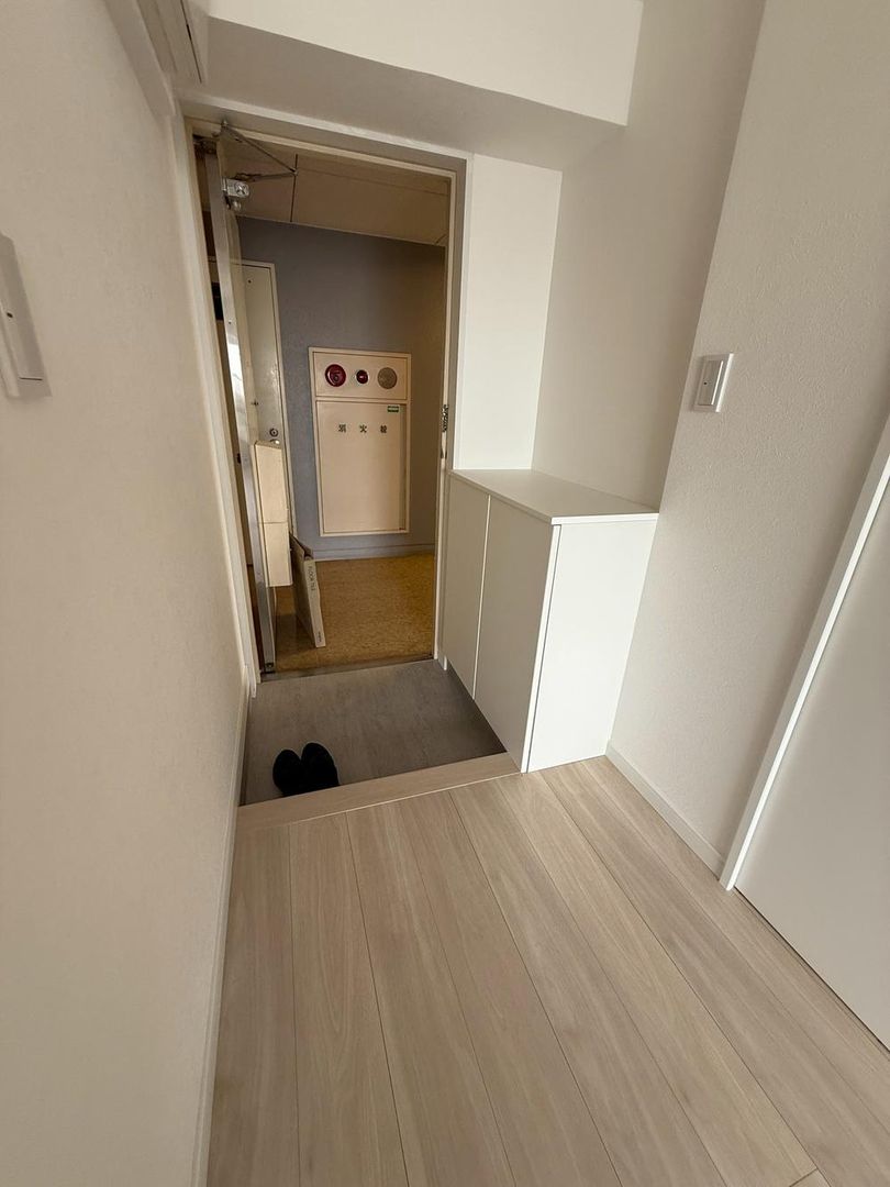 Nijigahama Heights 1K Condo for Sale in Hiratsuka - Thumbnail 2