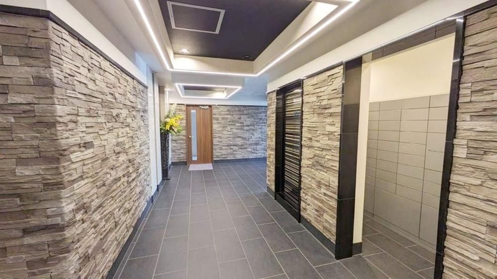 3LDK Apartment for Sale Near Kochi Station in Kochi City - Thumbnail 2