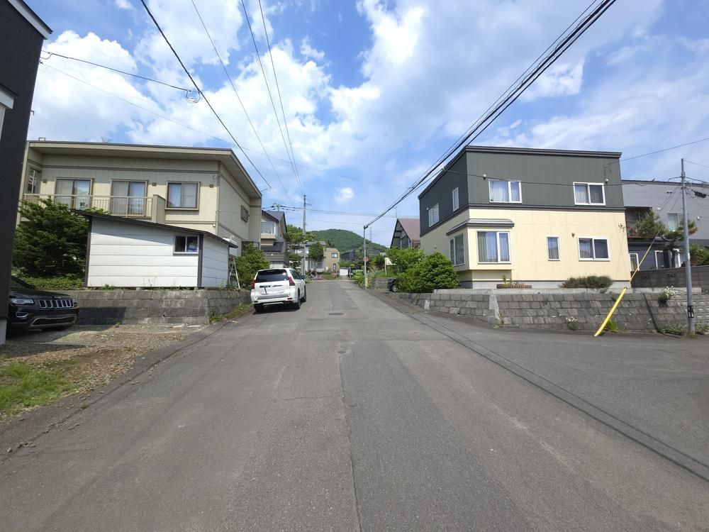 5LDK Family Home for Sale in Nishi Ward, Sapporo - Thumbnail 2