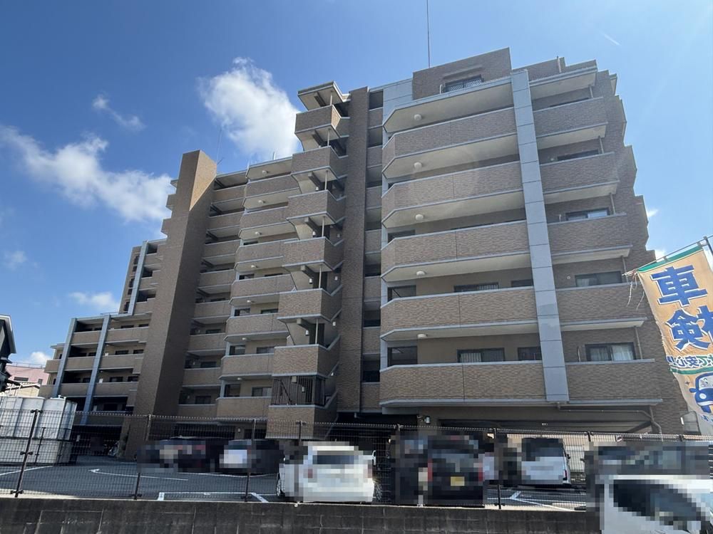 3LDK+S Apartment for Sale in Jonan Ward, Fukuoka City - Thumbnail 3