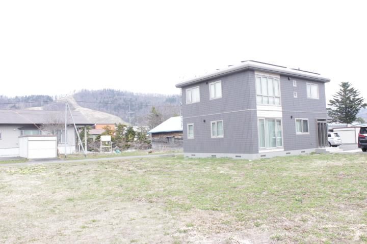 4LDK+S House for Sale in Shibetsu, Hokkaido with 741m2 Lot - Thumbnail 2