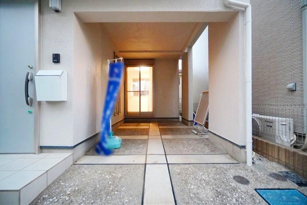 Renovated 2SLDK House for Sale in Mitaka, Tokyo - Thumbnail 3
