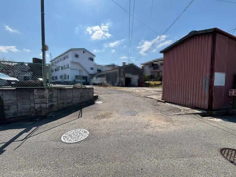 Land for Sale in Sakai, Osaka - 179.74 Tsubo Plot Near Fukai Station - Thumbnail 2