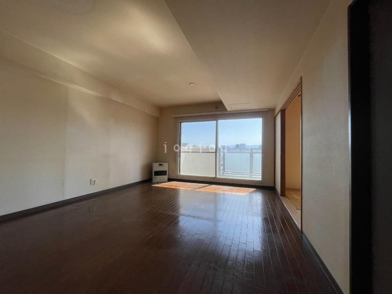 4LDK Apartment for Sale in Shiroishi, Sapporo, Hokkaido - Thumbnail 3