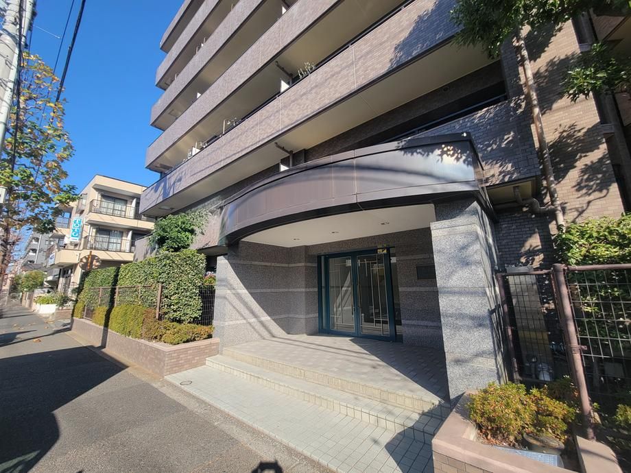 Renovated 3LDK Apartment in Kawasaki, 57.77m2, Near Motosumiyoshi Station - Thumbnail 4