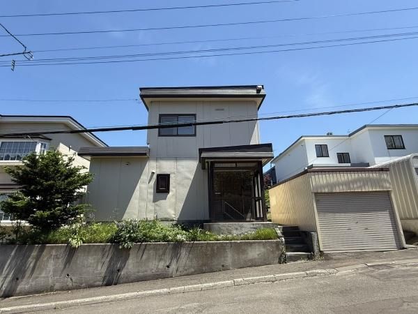4LDK Detached House in Teine, Sapporo - 13,000,000 Yen - Thumbnail 2