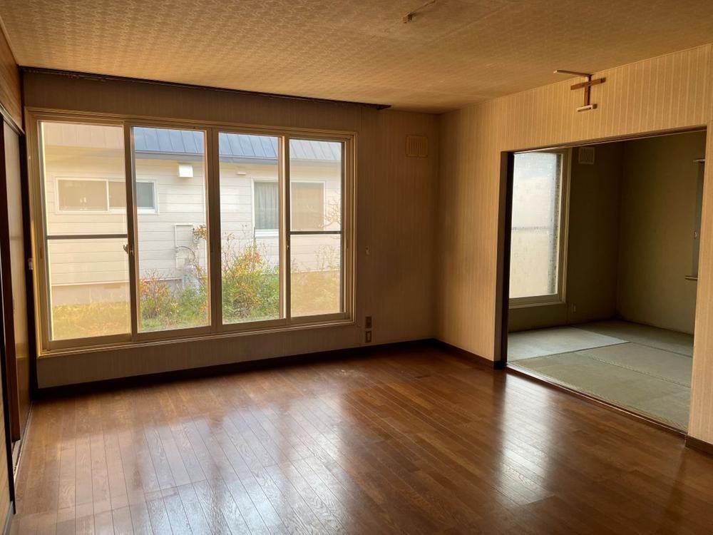 4LDK Detached House for Sale in Tomakomai, Hokkaido - Thumbnail 3