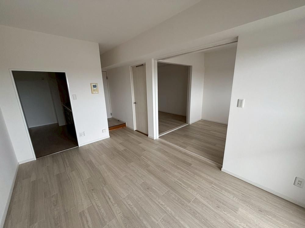 Renovated 3LDK Apartment in Yokohama Asahi Ward, 59.4m2 - Thumbnail 3