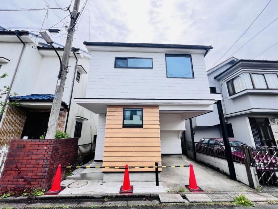 3LDK House for Sale in Hamura, Tokyo Near Ozaku Station - Thumbnail 3