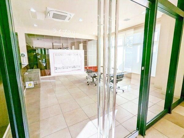 Yokohama Tower Ring Square The West 2LDK Apartment for Sale - Thumbnail 3