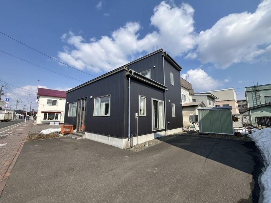 3LDK Detached House for Sale in Eniwa, Hokkaido - 98.12 sqm - Thumbnail 2