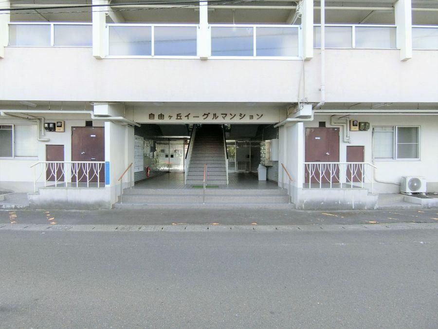 2LDK Apartment for Sale in Miyagino Ward, Sendai, Miyagi - Thumbnail 3