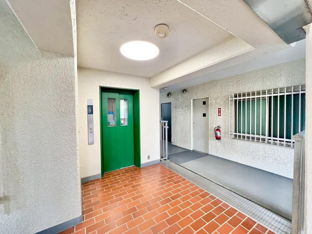 3LDK 75.6m2 Apartment for Sale in Nakahara-ku, Kawasaki - Thumbnail 2