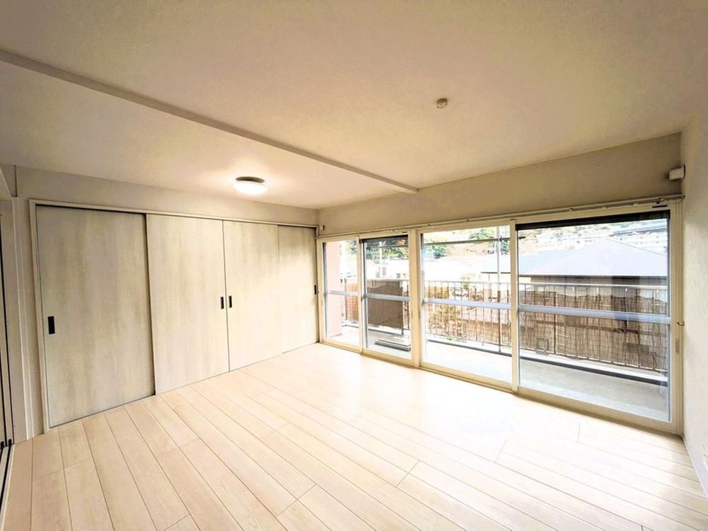Renovated 2LDK Apartment in Wafutsukari Sky Mansion, Kitakyushu - Thumbnail 4