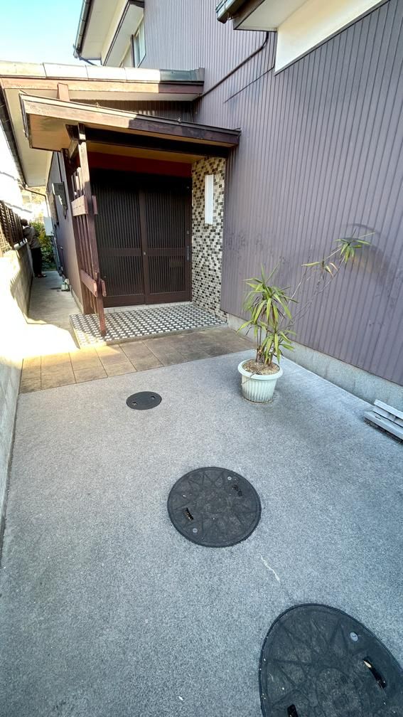 Renovated 5DK+S House with 2 Car Parks in Matsuyama, Ehime - Thumbnail 3