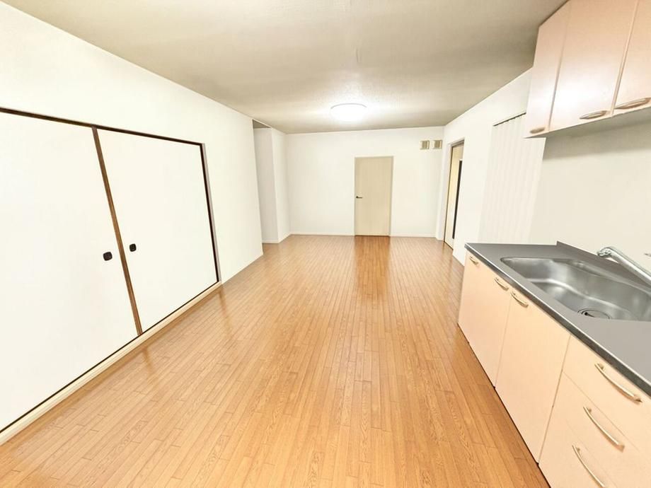 Garden Heim Sayama Building A 4LDK Apartment for Sale - Thumbnail 4