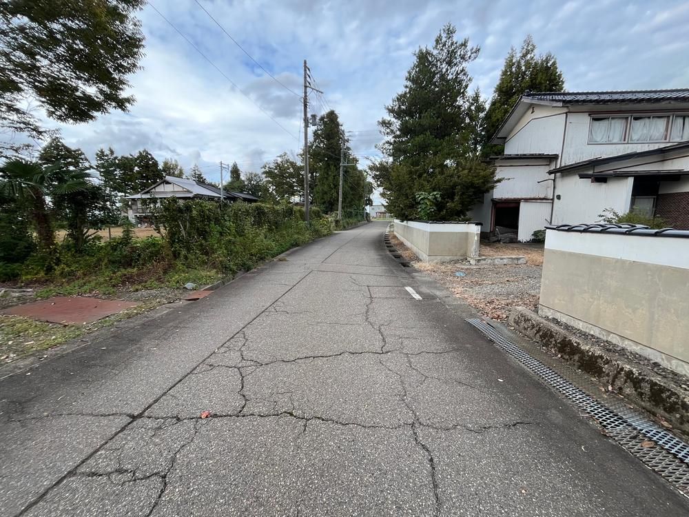 7DK House with 1,439m² Land in Joetsu, Niigata - Thumbnail 2