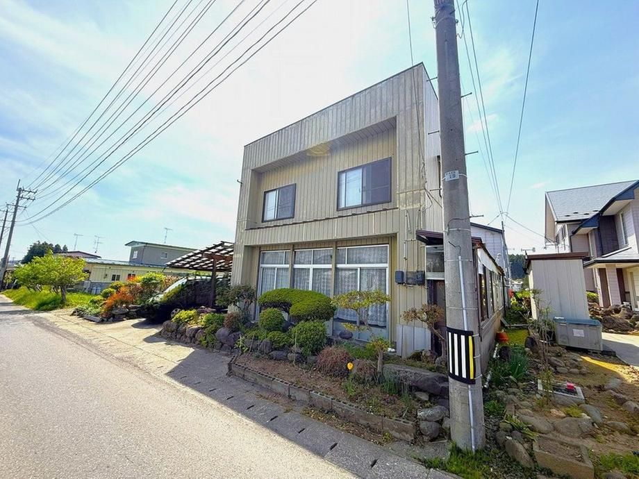 5LDK+S House on 324m2 Land in Kurihara, Miyagi - 4.8M Yen - Thumbnail 2