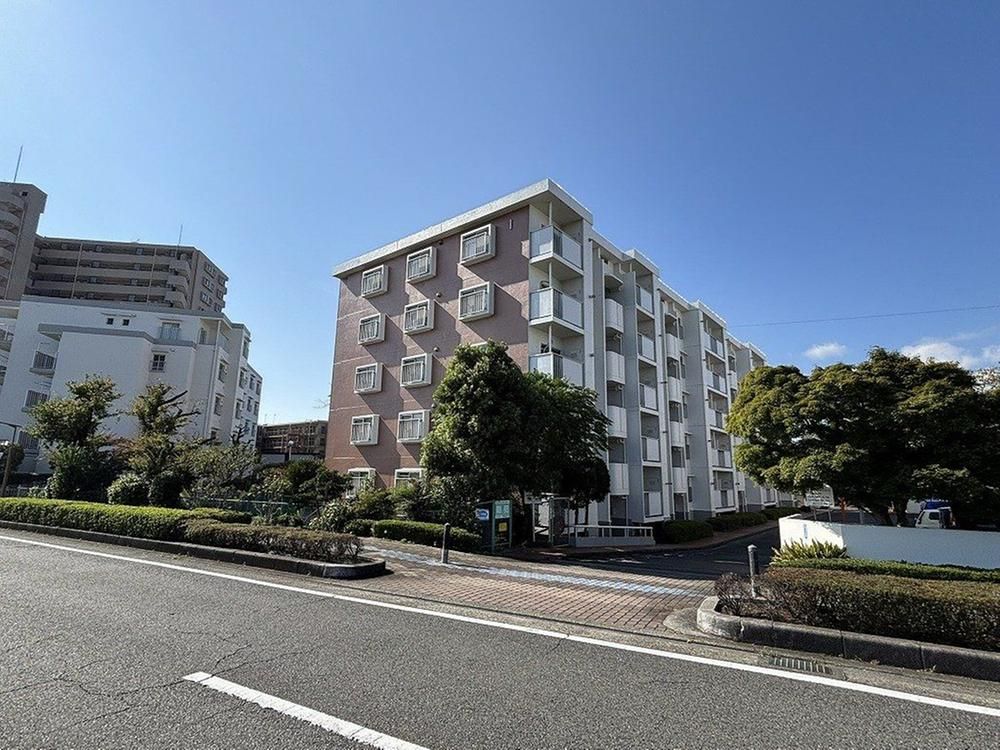 3LDK Apartment for Sale in Atsugi, Kanagawa - 74.95m2 - Thumbnail 3