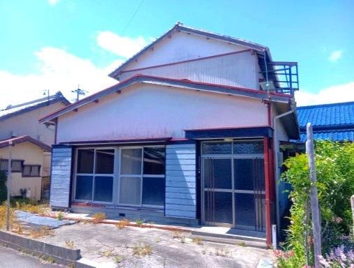 4DK House for Sale in Yaizu City, Shizuoka - 1.2 Million Yen - Thumbnail 2